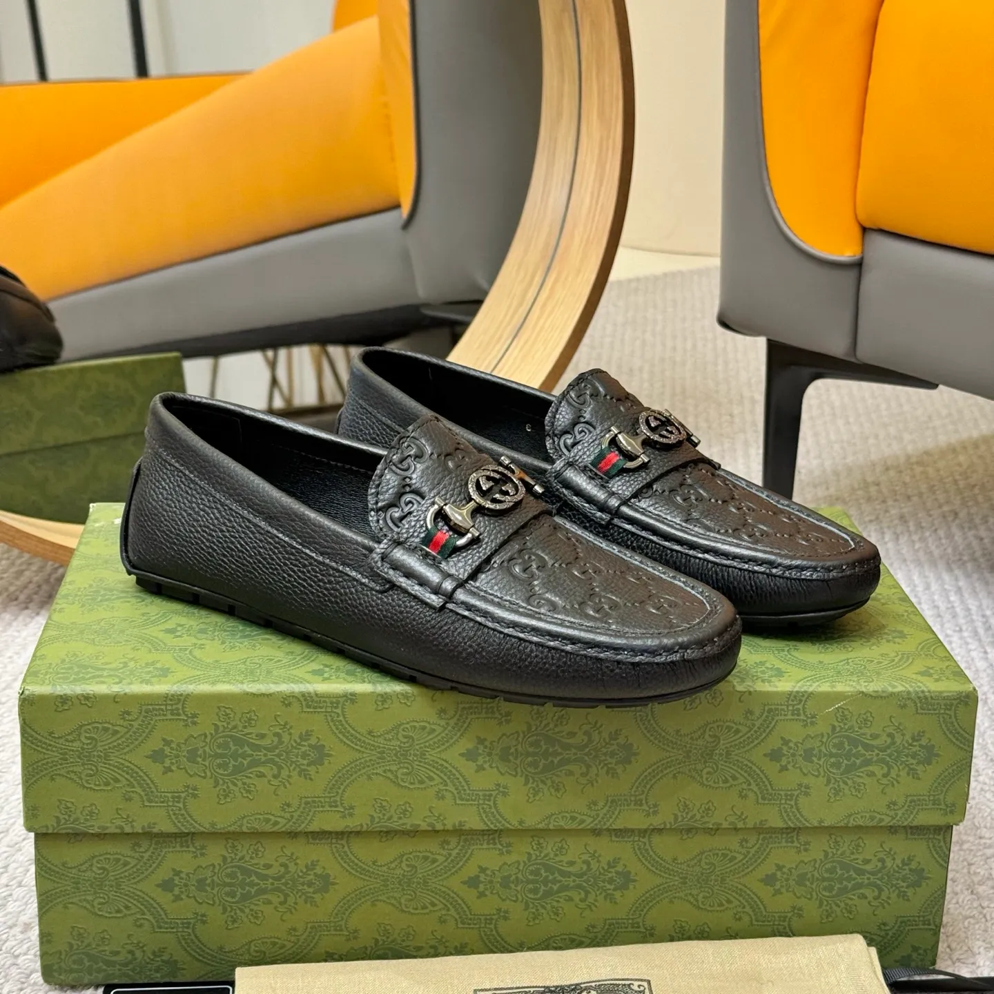 Men's shoes 💰420 (Yangli) Gucci* - the top version of Gucci classic beanie shoes! It is made of imported original cowhide and has a comfortable first layer of sheepskin lining! Original wear-resistant rubber outsole! High quality products! Size 38-46, with shoe dial, cloth bag, card